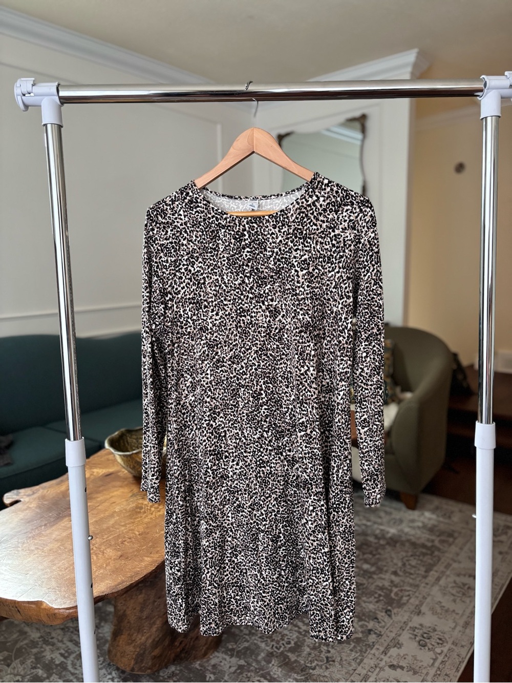 Old Navy Black and White Leopard-Print Long Sleeve Dress